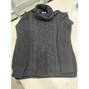 Gap size X small black cable knit chunky turtleneck sweater‎